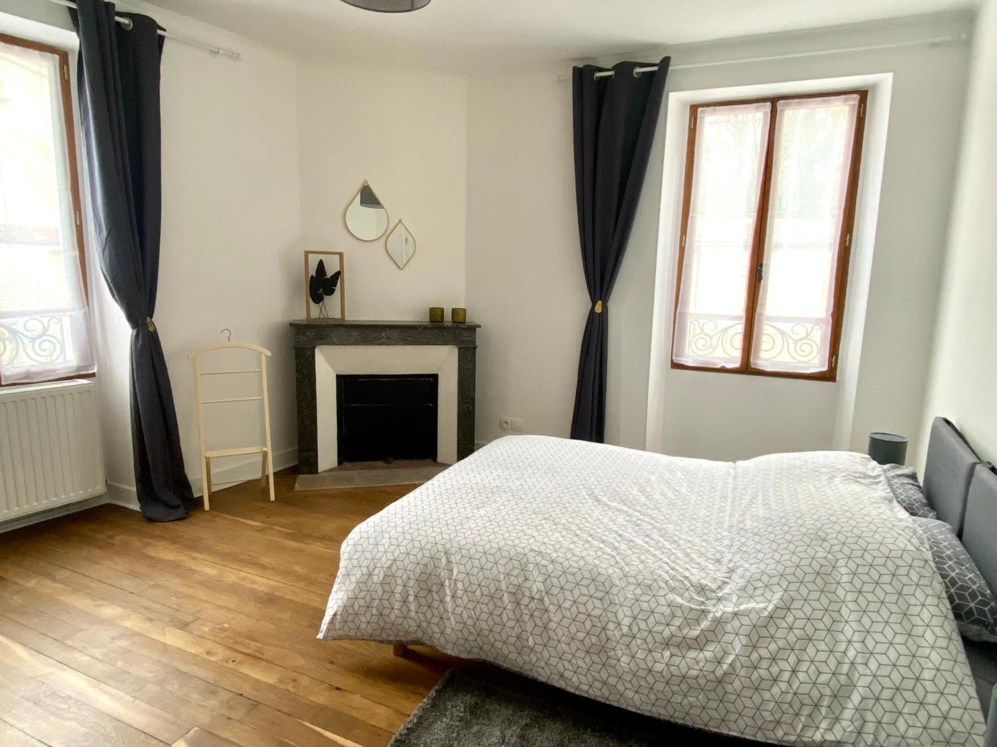 Willa Maison Au Centre De Tanlay Zewnętrze zdjęcie